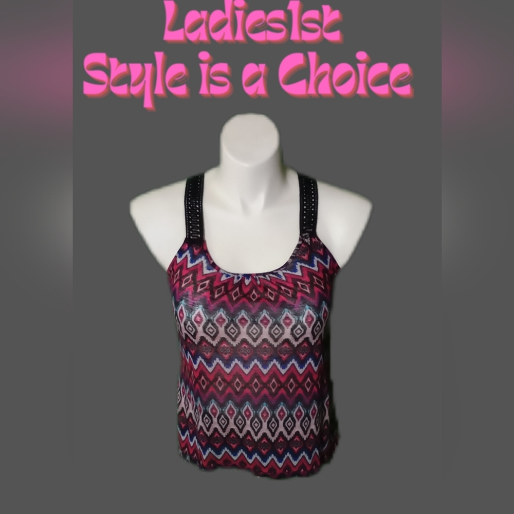 No boundaries, size m(7-9), multi combo